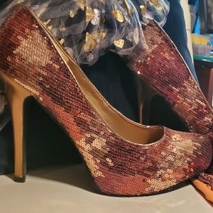 Bronze/gold glitter pump